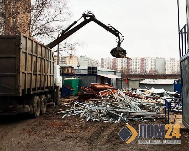 Демонтаж рекламных конструкций в Москве и области по выгодной цене - ЛОМ24